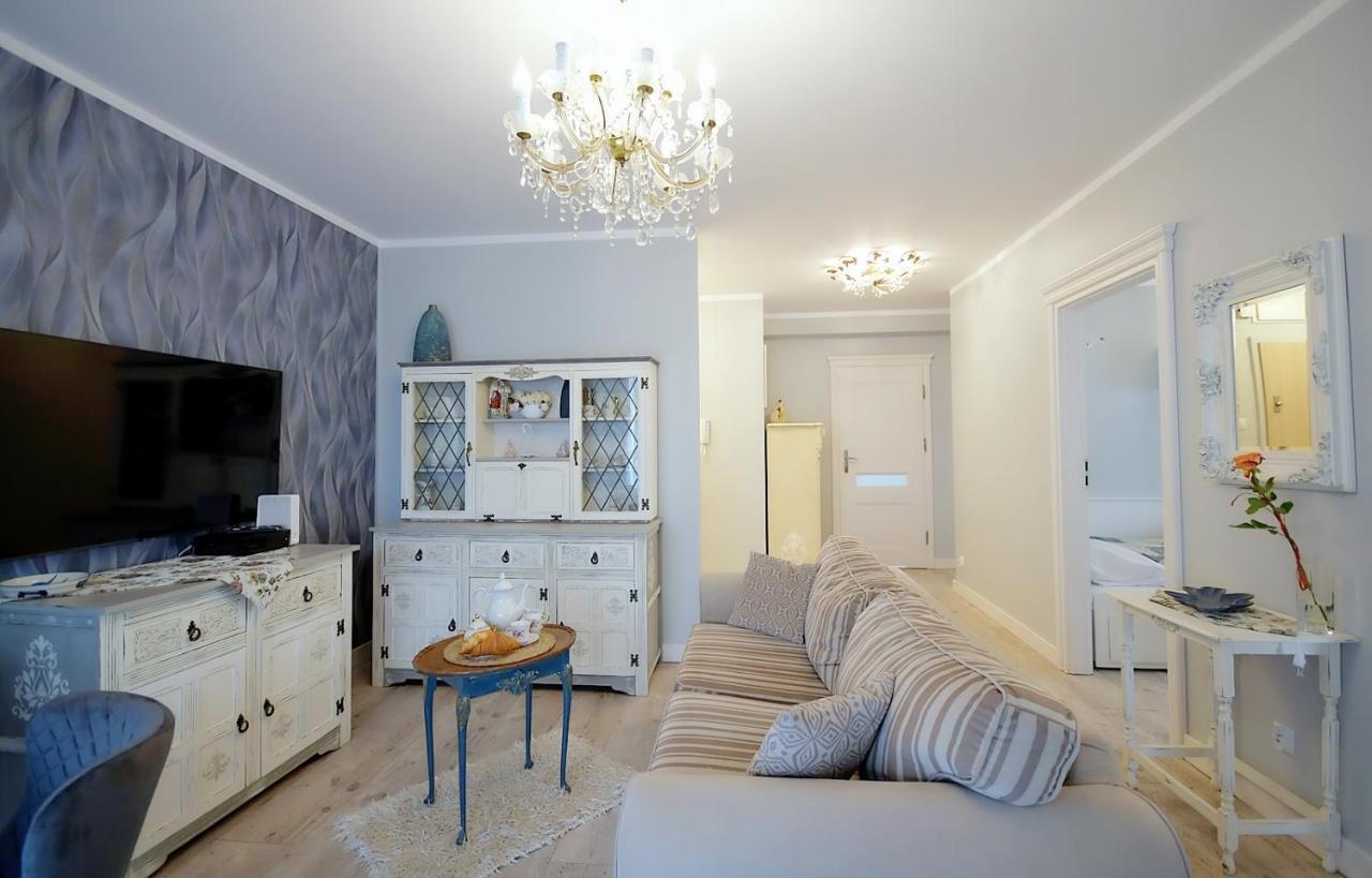 Miodowy Dom Exspanse Apartament 2 Lub 3 Pokoje Z Tarasem I Parkingiem Kołobrzeg Esterno foto