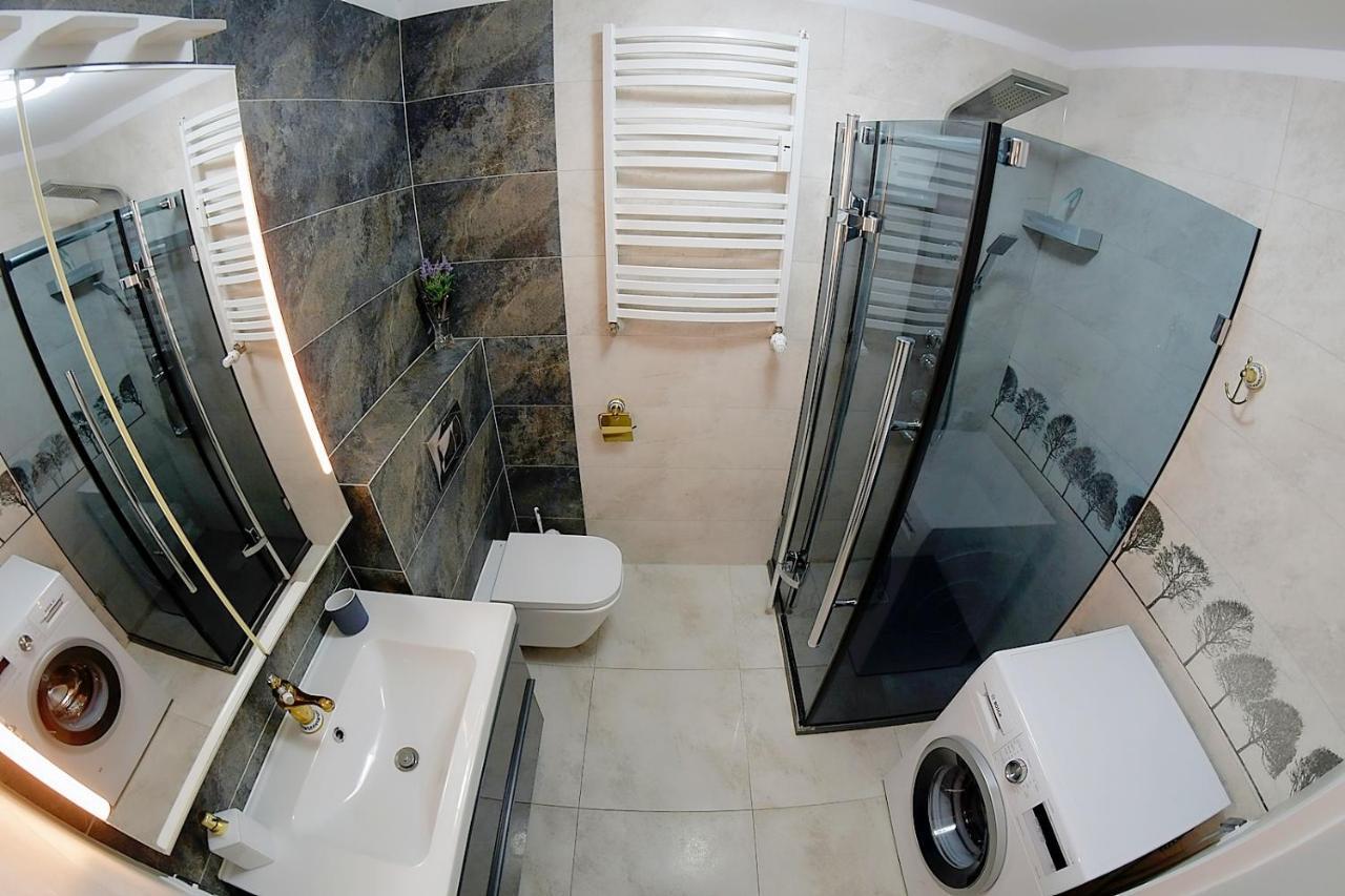Miodowy Dom Exspanse Apartament 2 Lub 3 Pokoje Z Tarasem I Parkingiem Kołobrzeg Esterno foto