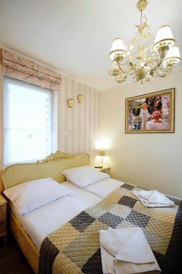 Miodowy Dom Exspanse Apartament 2 Lub 3 Pokoje Z Tarasem I Parkingiem Kołobrzeg Esterno foto